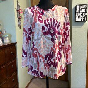 Chico’s Ikat patterned 3/4 sleeve with buttons rounded neck size 0 (S)
